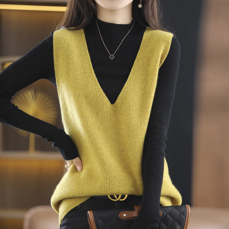 green sweater Spring And Autumn New 100% Pure Wool V-Neck Sleeveless Top Loose Fashion Temperament Knitted Pullover christmas sweatshirt Sweaters