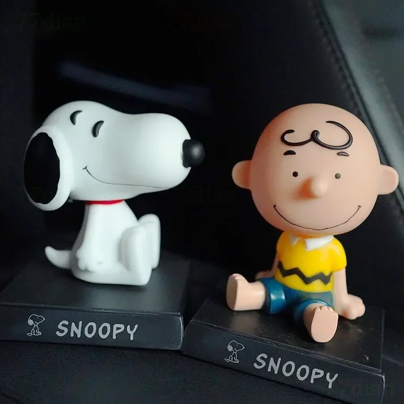 Snoopy Shake Head Decoration Car Nodding Dolls Cartoon Anime Car