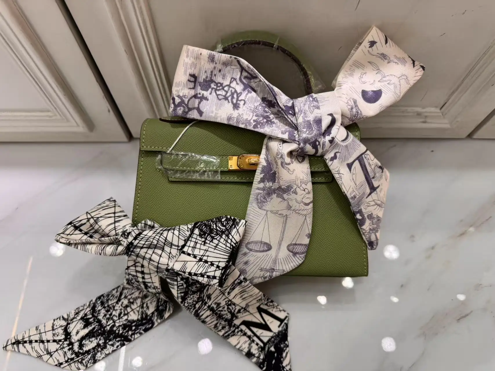 Shoulder bag materials