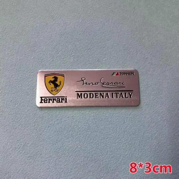 Duurzame krasbestendige styling decals voor supercars