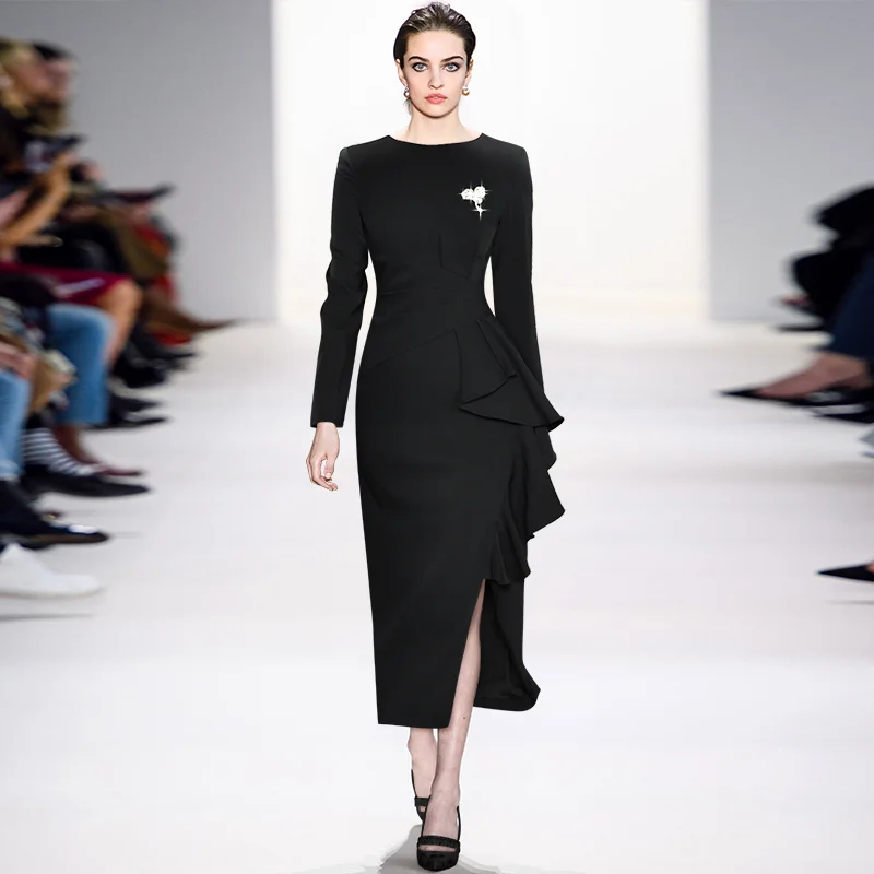 

Round neck, long sleeved brooch, waistband, buttocks, ruffled hem, split hem, mid length princess style dress, spring 2023 new