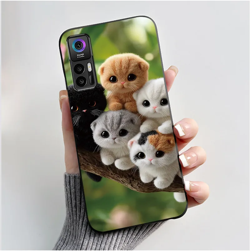 Cute Cats Shockproof Black Silicone Phone Case - Fun & Durable Protective Cover
