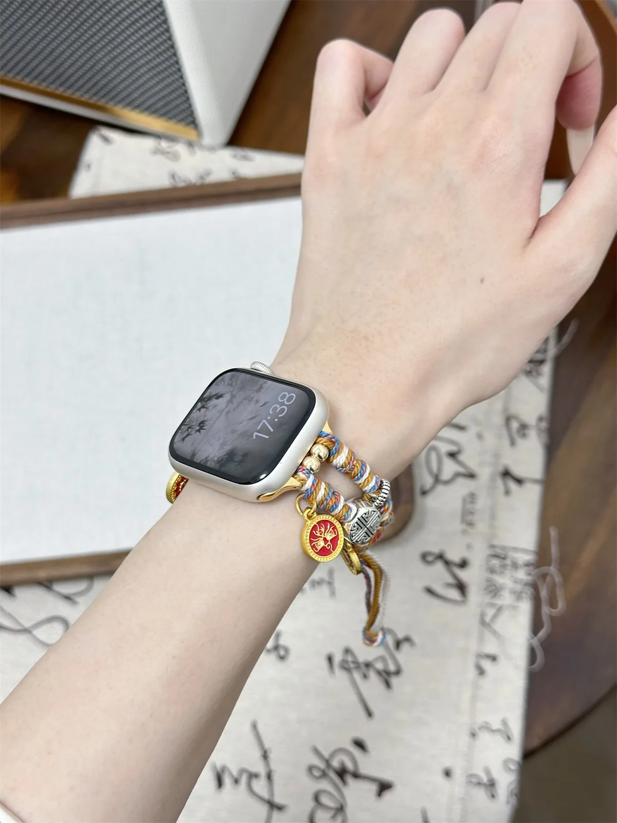 Bracelet de montre pour iWatch 42/44/45/46/49 mm 38/40/41 mm Bracelet de montre mode et loisirs pour montres série Ultra2 série 10/9/8/7/6/5/4/3/2/1_voghion.com