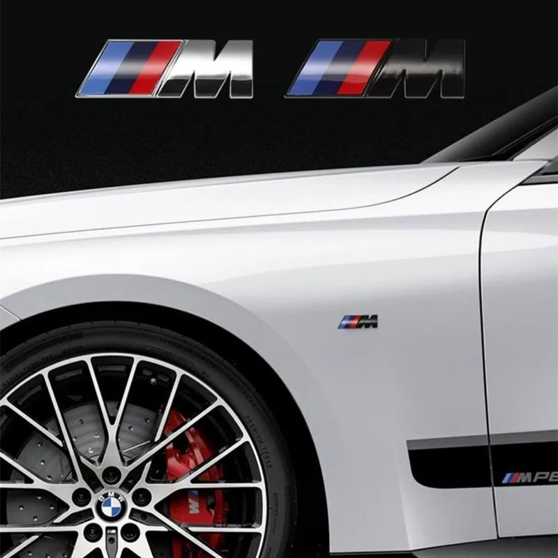3D M Logo Autoaufkleber ABS-Emblem Karosserie-Heckklappen-Dekor-Aufkleber für BMW M E46 E36 E34 F10 E90 F30 E60 F30 E53 E30 E92 E87
