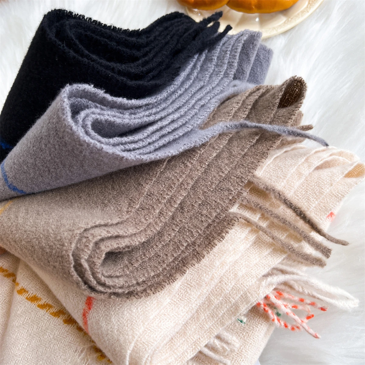 New Embossed Cashmere Women's Winter Scarf Warm Chunky Shawl Luxury Designer Tassels Pashmina Bufanda Lady Wrap Man Scarves