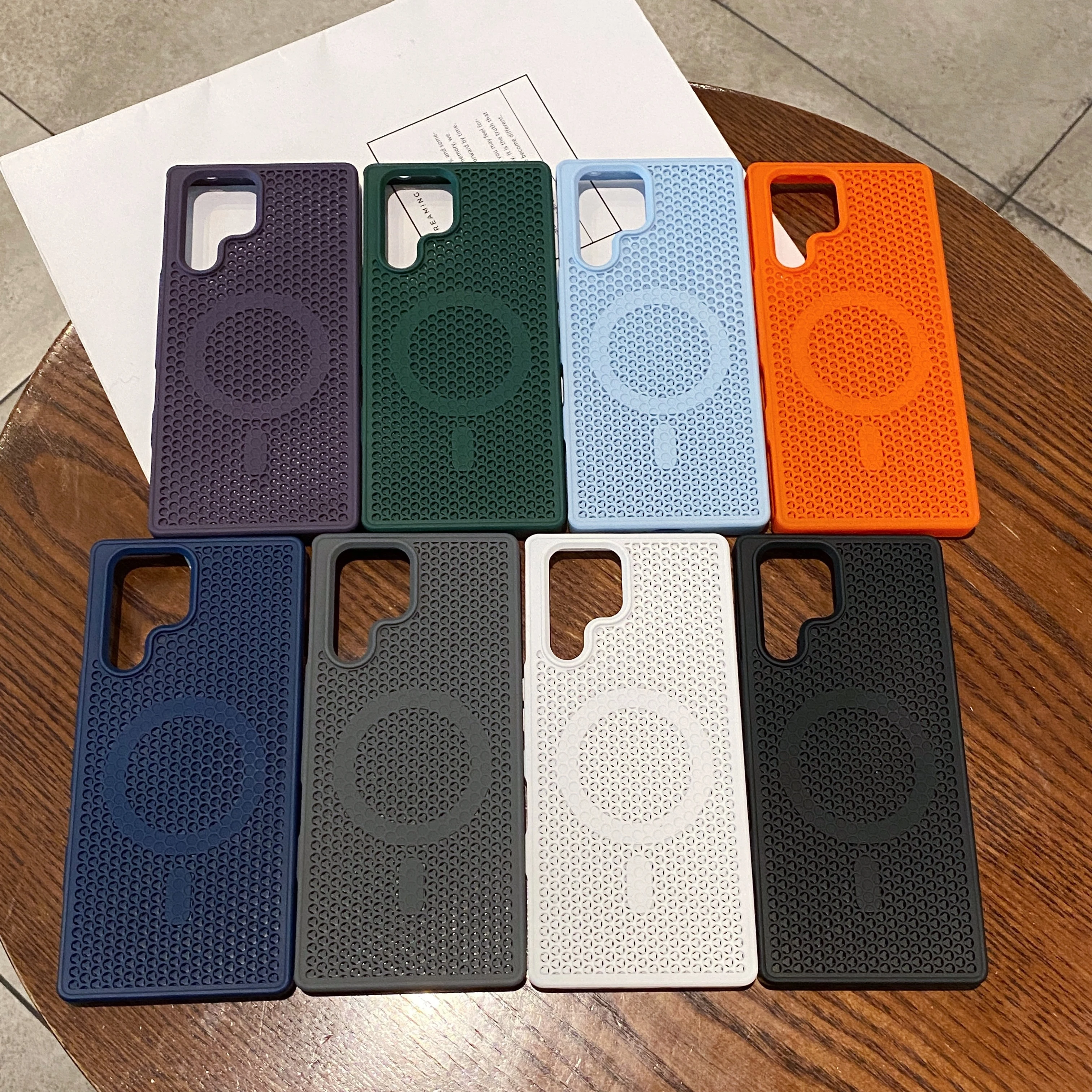 Luxury Honeycomb Cooling Magnetic Phone Case Cover