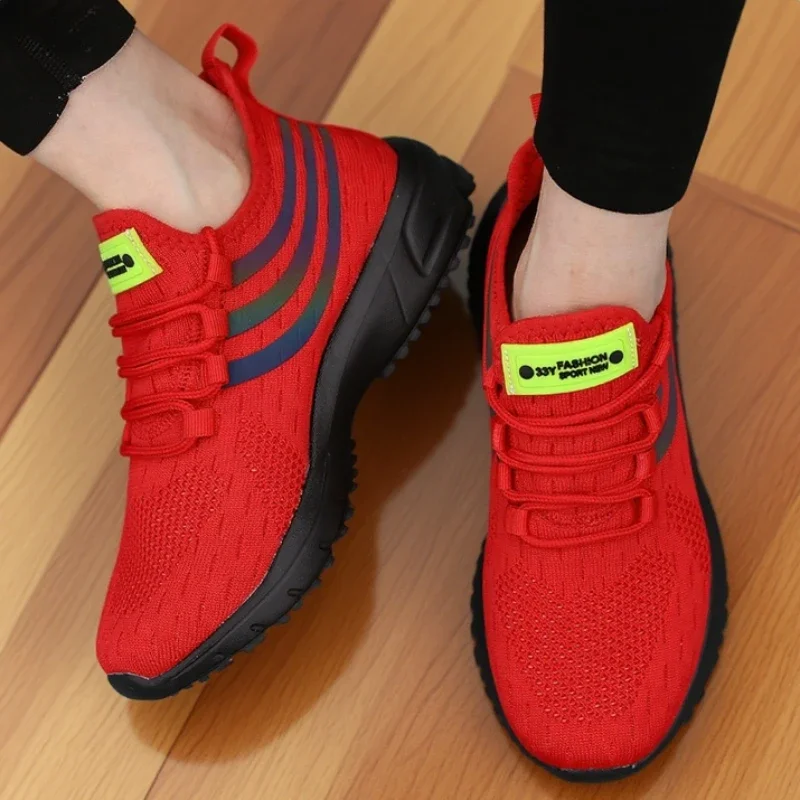Women Shoes Breathable Unisex Sneakers Breathable Couple Running Shoes Women Tenis Sports Shoe Size 36-46 White Walking Sneakers