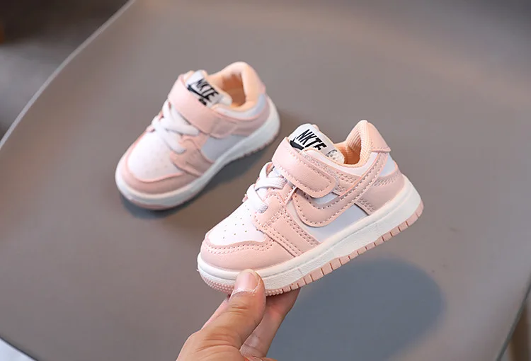 2025 Fashion Cool Baby Casual Shoes Solid All Seasons Infant Tennis 5 Stars Excellent Toddlers Classic Girls Boys Sneakers S46845600dd954f8e8a7ffb2b703724ed7