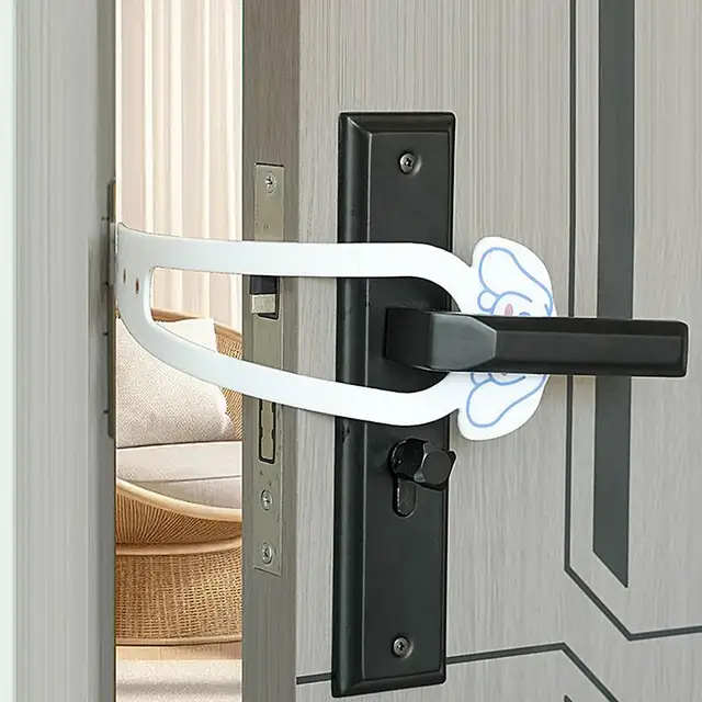 Cat Door Holder Latch Pet Detachment lock With Design Keeps Dogs Out Of Litter & Food Dog Proof Cat Feeding Station Adjustable Cat Door Holder Latch Pet Detachment lock With Design Keeps Dogs Out Of Litter & Food Dog Proof Cat Feeding Station Adjustable