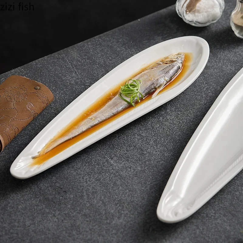 White Shaped Fish Plate Ceramic Autumn Knife Fish Long Strip Plate Steamed Sushi Dish Artistic Conception Tableware