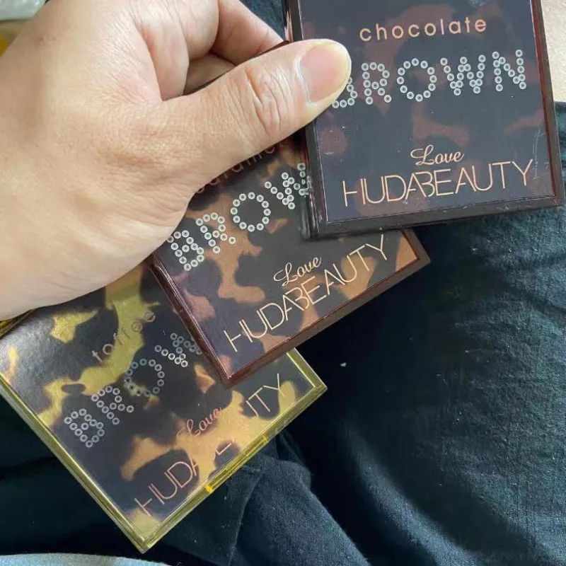 9 Colori Huda Nude Brown Eyeshadow Leathers Palette Beauty Makeup Lasting Charming Eyes Makeup Shadow Cosmetics