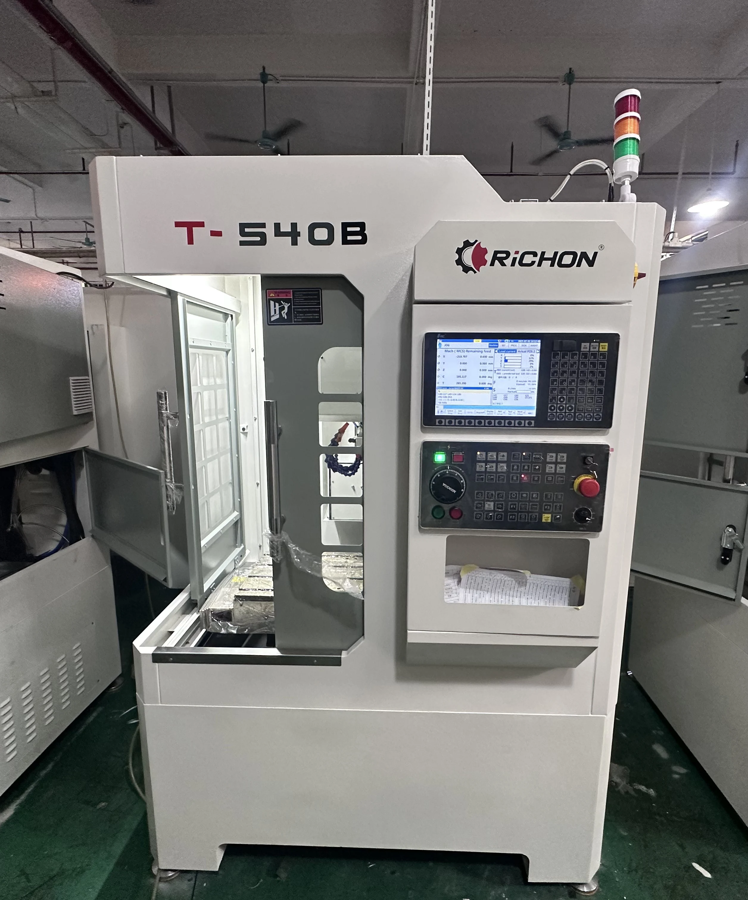 Tapping Center Guide Machine T-540 T-540B T-540D CNC Tapping Center Machine GSK System Cnc Lathe 3 4 ...