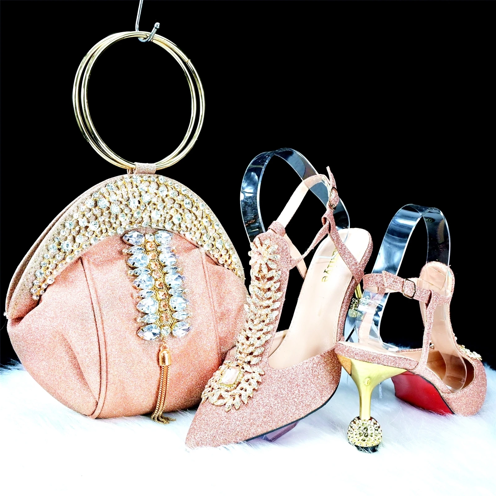 Elegant Women Newest INS Hot Sale Italian Design Shoes Matching Bag in Champagne Color Classics Pumps with Shinning Crystal