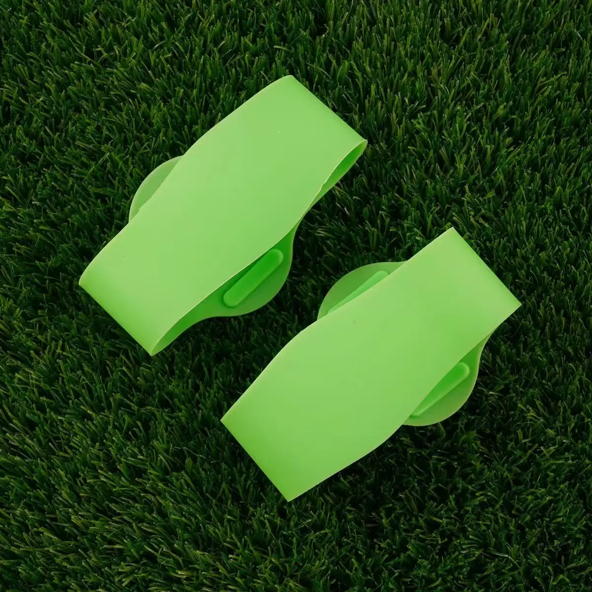 High-Grip Silicone Shoe Covers for Enhanced Foot Protection and Secure Sports Performance