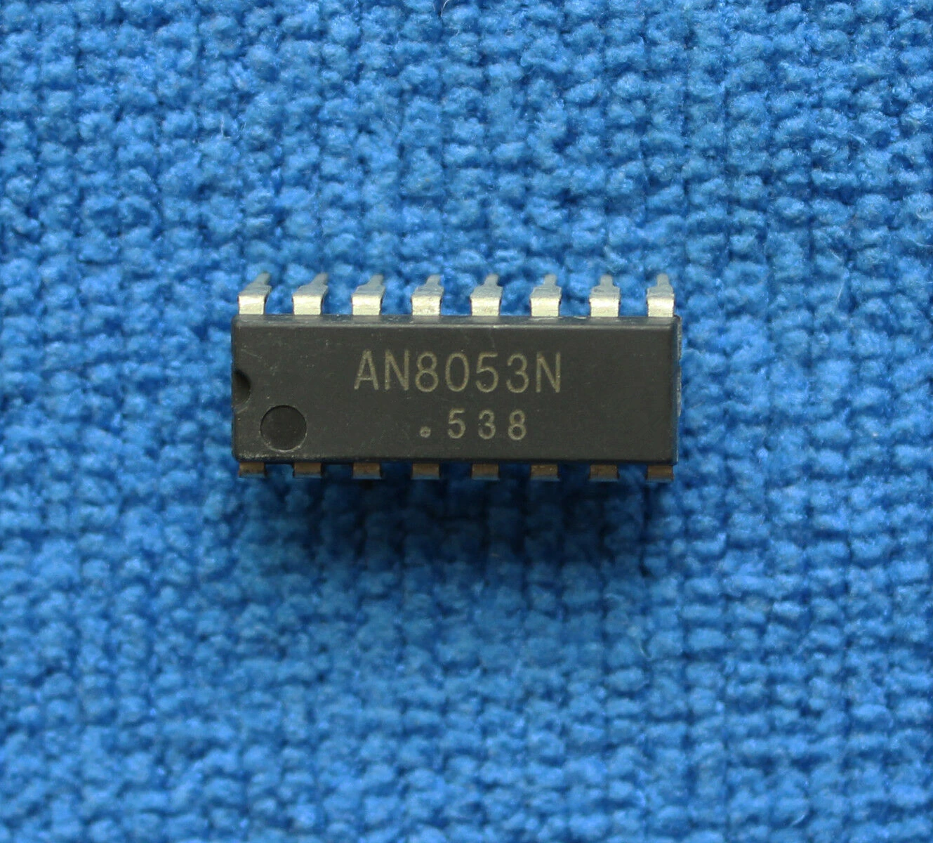 1PCS AN 8053 ANB053 AN8O53 AN80s3 AN8053N AN8053 DIP16 IC Chip