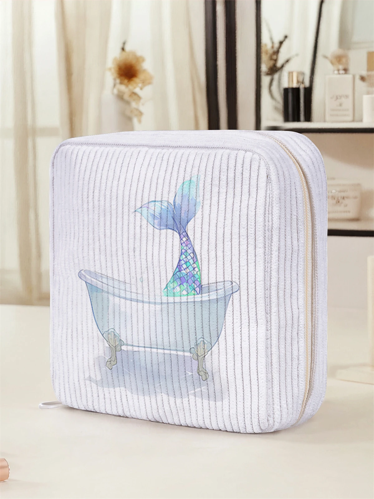 Mermaid pattern printed sanitary napkin storage bag, women's lightweight tissue bag, sanitary tissue bag