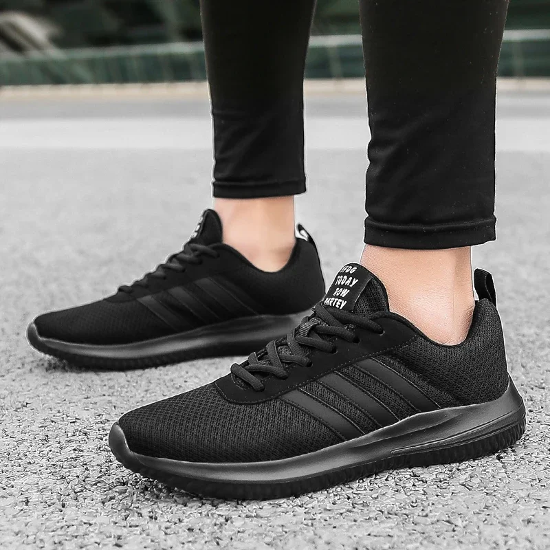 

Кроссовки мужские легкие сетчатые, мягкая повседневная обувь для тенниса, Нескользящие, лето 2024