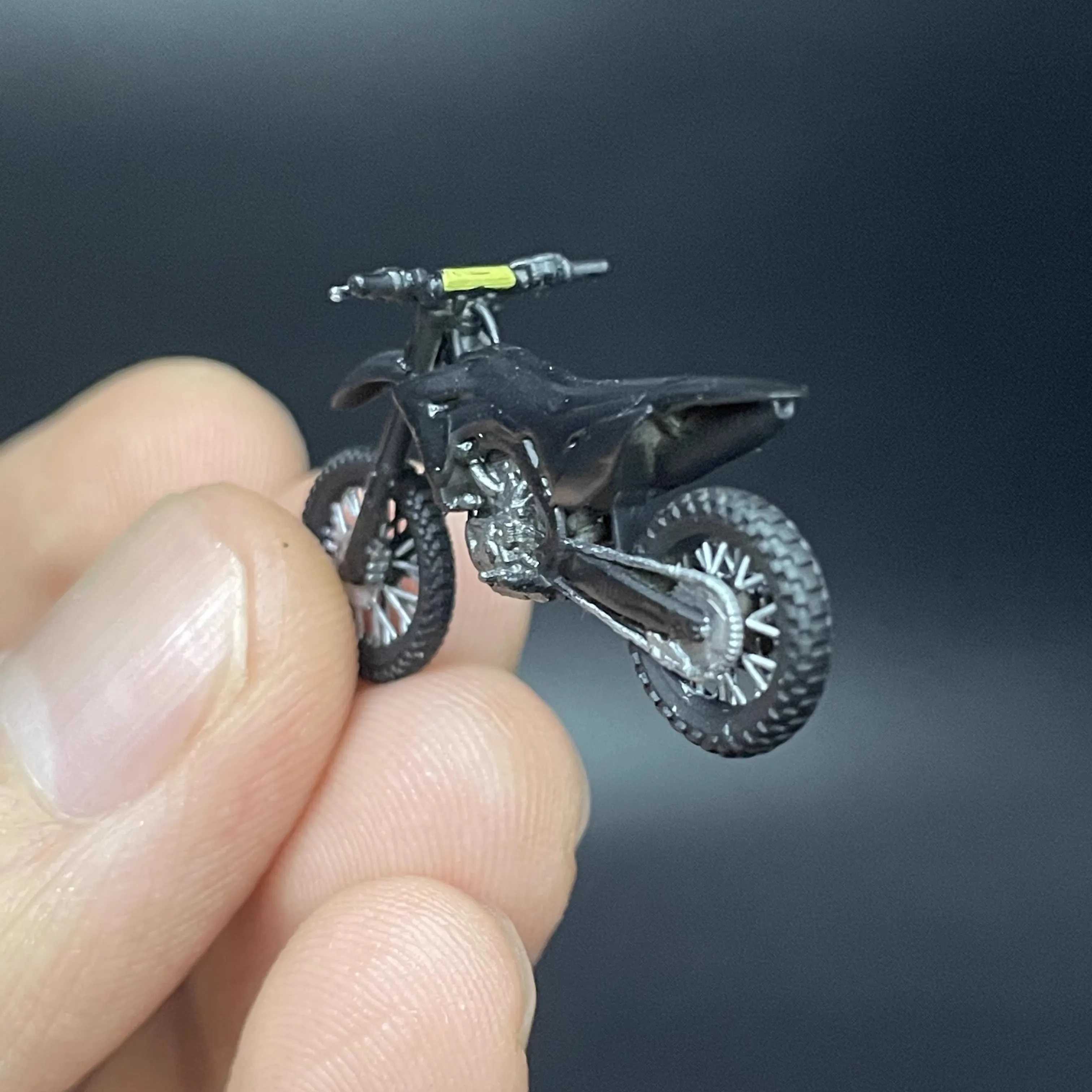 오토바이 DELUXE 2013 Nine T 차고 장면 장식, 일본 모델 KX450, 1:64
