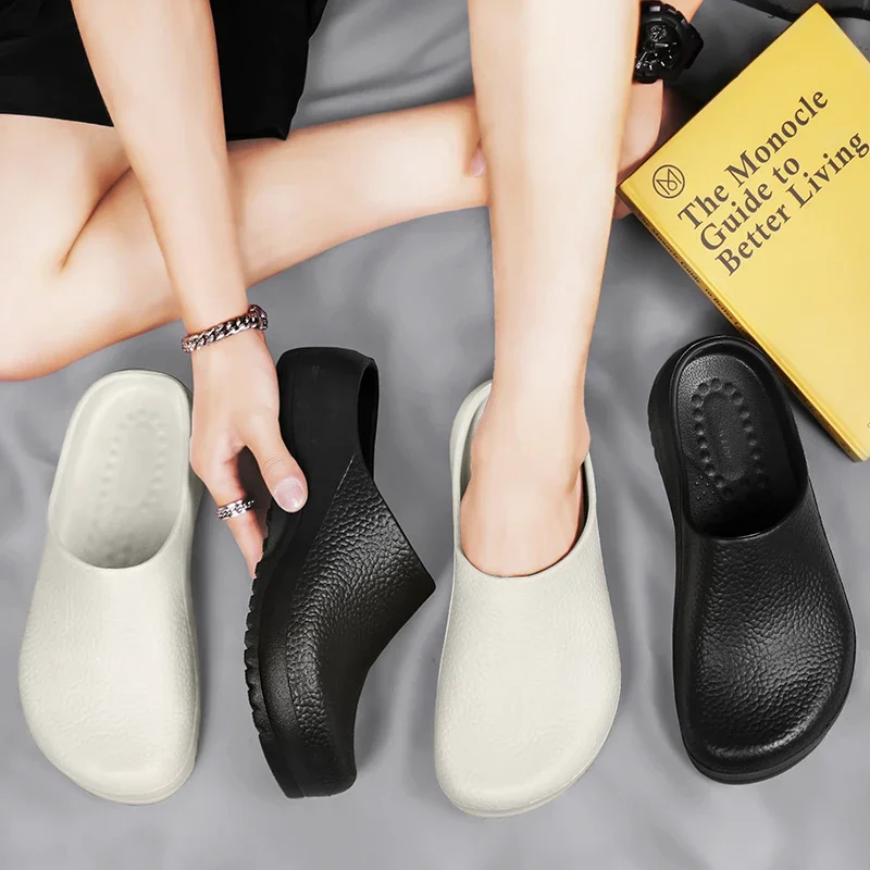 Designer Men Slippers Couples Garden Clog Women Water Proof Chef Shoe Comfortable Sandal Slippers Workers Outdoor Fishing Shoes