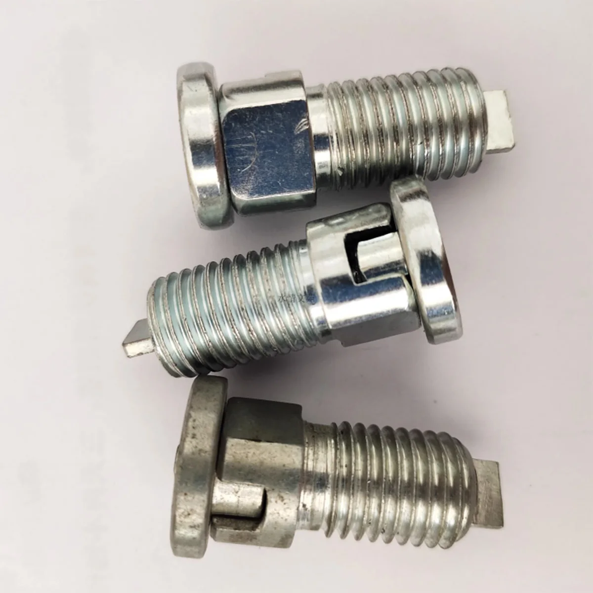 

Pipeline Dredging Machine Accessories Forward Automatic Head Large / Small Pins