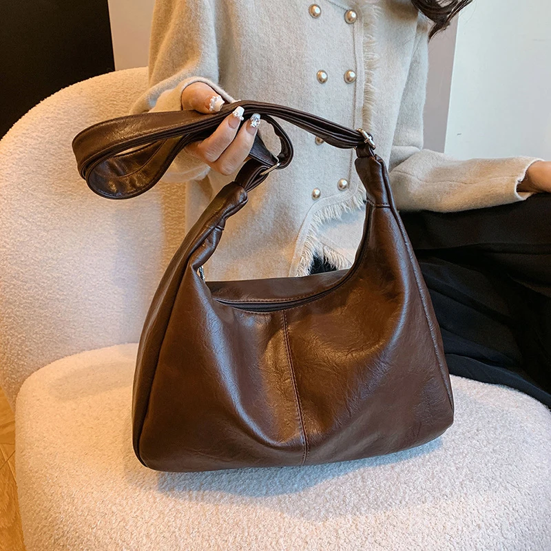 Commuting Fashion Retro Leisure Handbag Maillard Fashion Women's Messenger Bag Texture Super-capacity Tote Bag