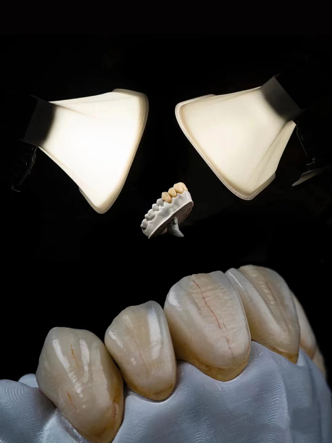 Double Flash Soft Light Studio Clinical Oral Black and White Background Tooth Effect Picture Macro Stack Lighting Shooting