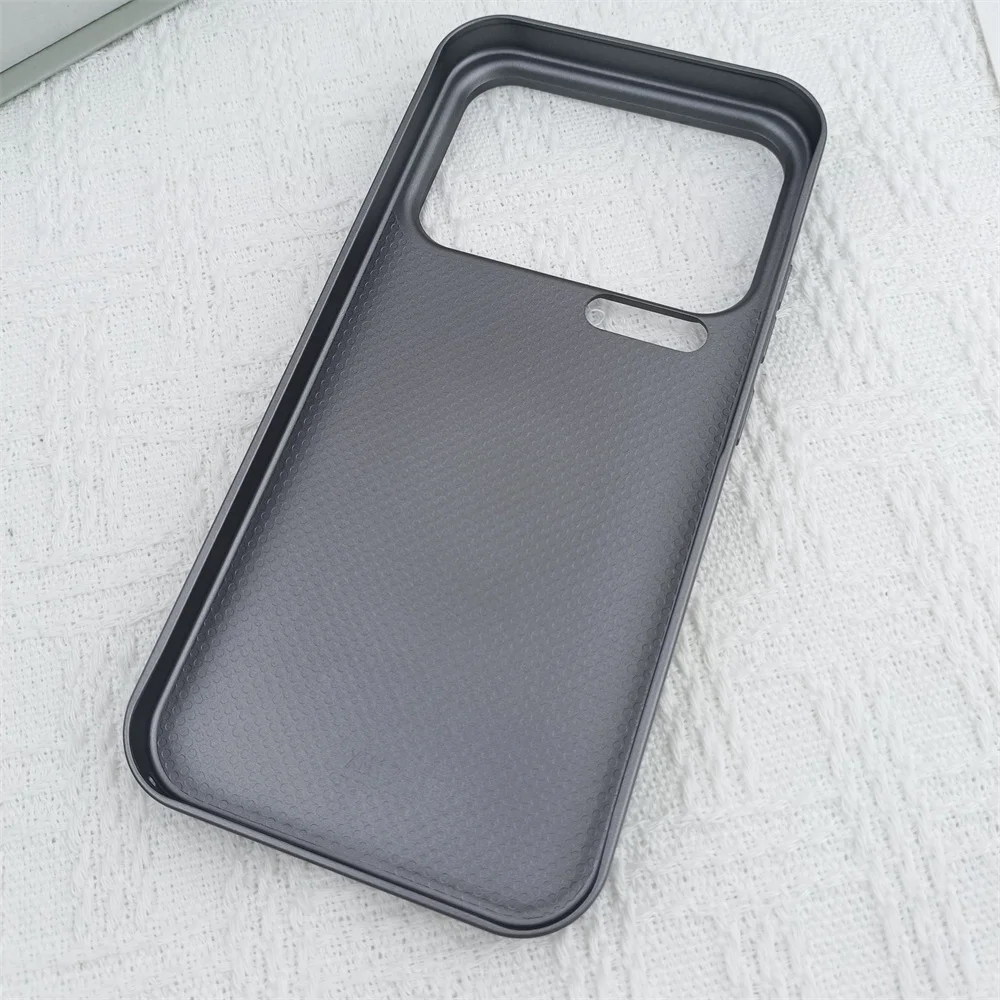 Luxury Carbon Fiber MagSafe-Compatible Phone Case with Hard PC Protective Bumper