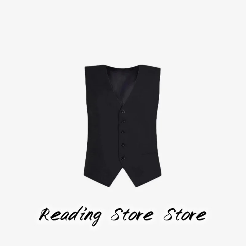 Рисунок 5 - Женский костюм, жилет с V-образным вырезом