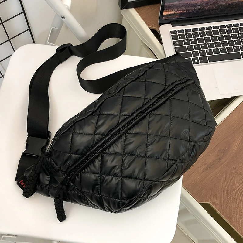 Men's and women's chest bags, waist bags, adjustable shoulder straps, casual crossbody bags, suitable for daily commuting