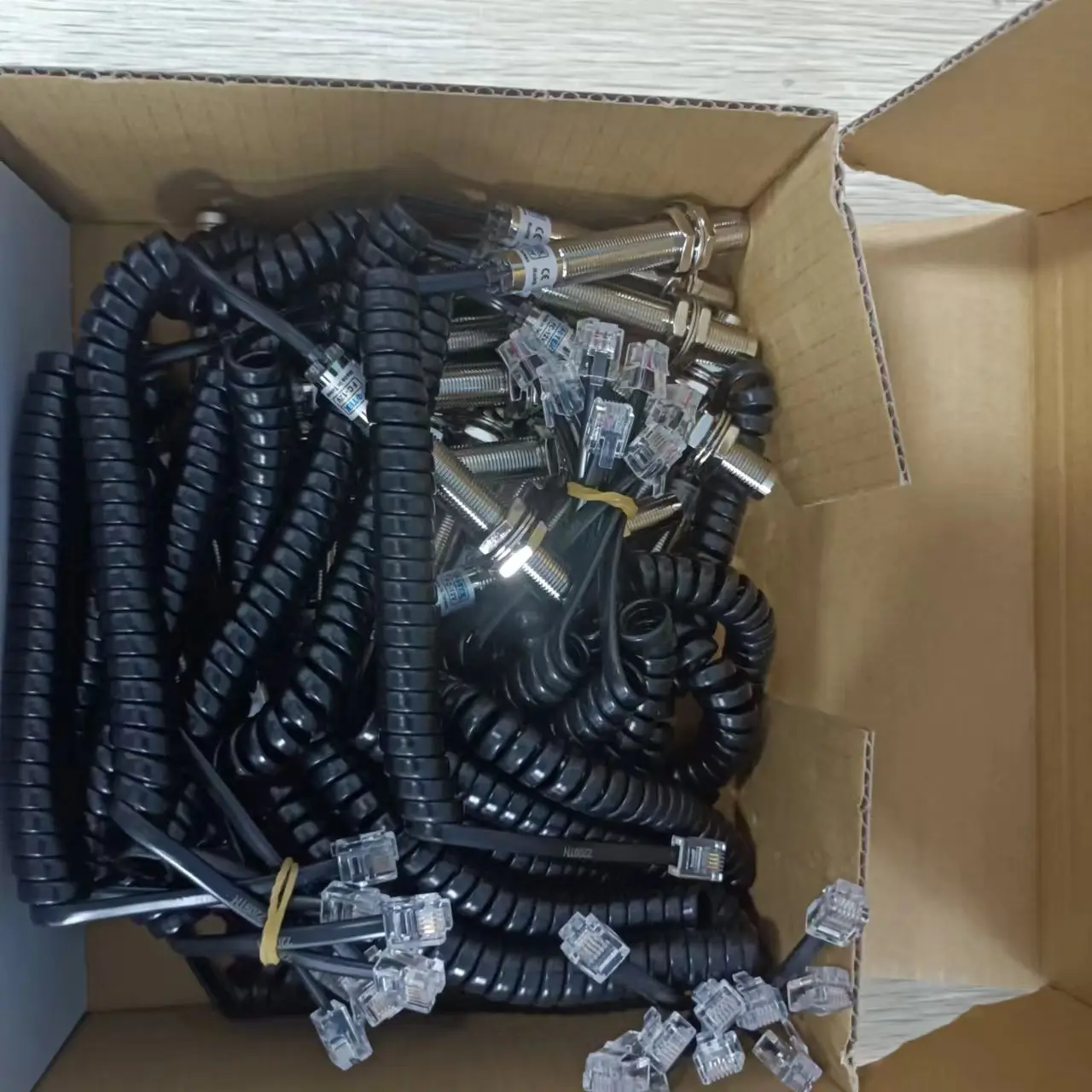 original official FOTEK FC-12V FC-12R FC-12N provides discounts for large quantities of stock