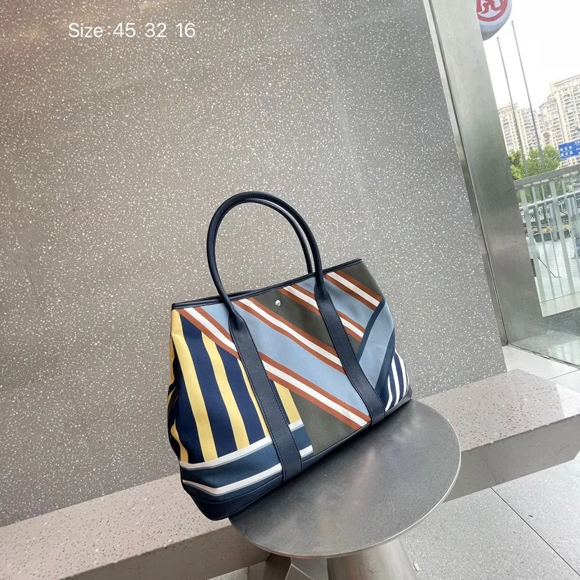 NEW Canva Large Capacity Versatile Women's Pack New Style Mother-child shoulder Bag Underarm Bucket Bag Stripes