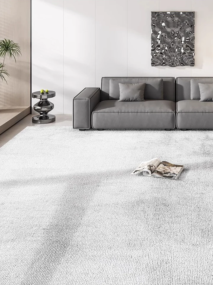 ミニマリストライトグレーカーペット快適なソフト寝室の敷物モダンで ミニマリストライトグレーカーペット快適なソフト寝室の敷物モダンで