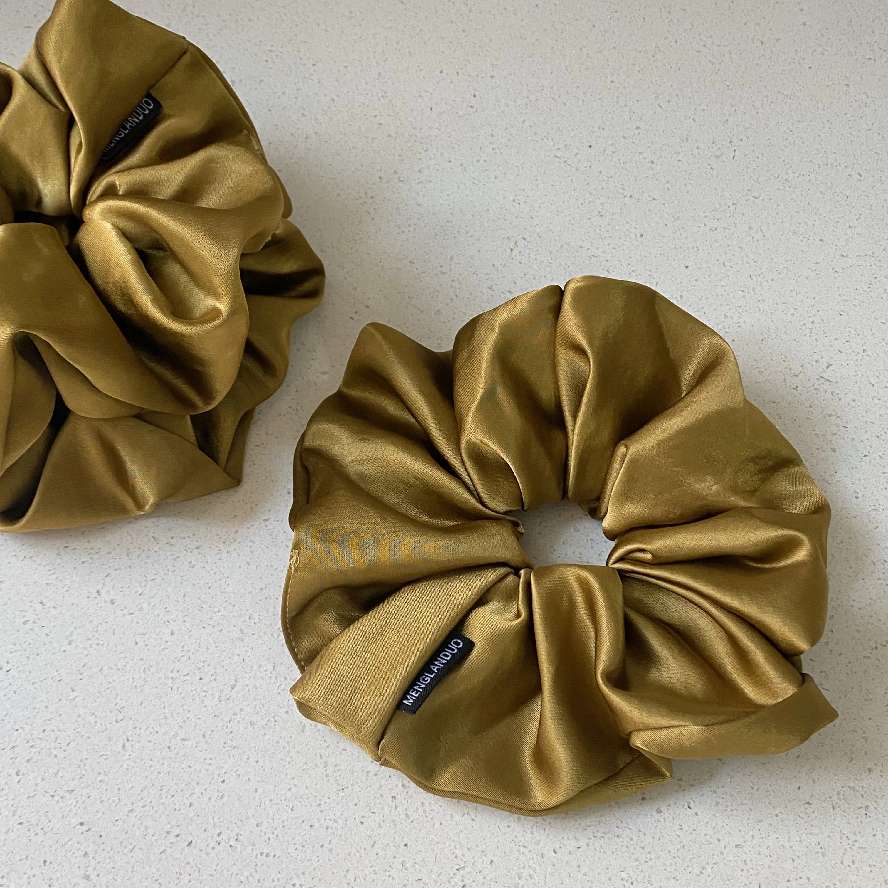 1PC Golden Satin Scrunchies Set, Elegant Hair Accessories For Women, Stylish Hair Ties For Daily And Party Wear