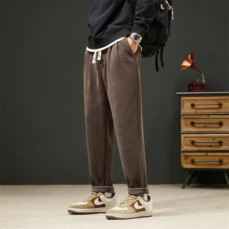 Spring and Autumn Boao Velvet Brand Sports Joggers Loose Straight Leg Casual Ninth Pants Jumpsuit Men Harajuku Cargo Sweatpants
