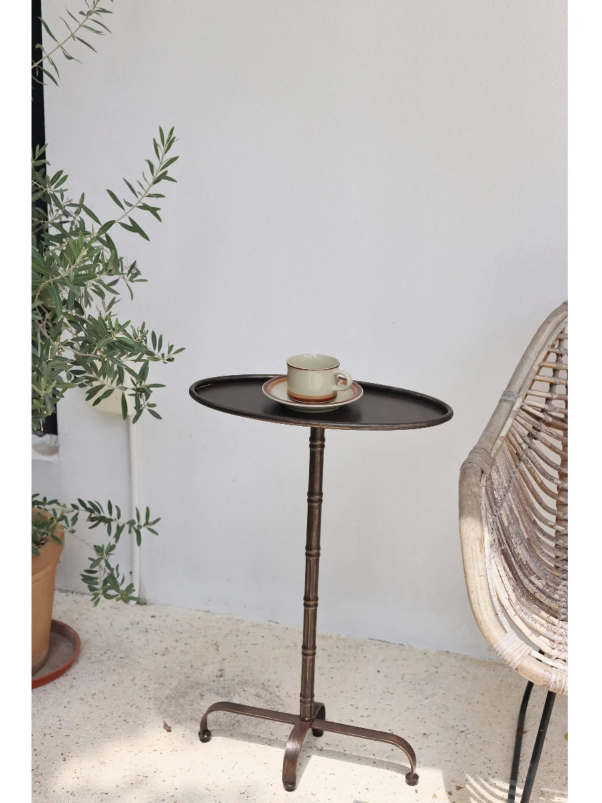MOMO Side Table Corner Table Antique Vintage Metal Design Art Oval Narrow Space Suitable Compact Small Iron Tea Table - Image 6