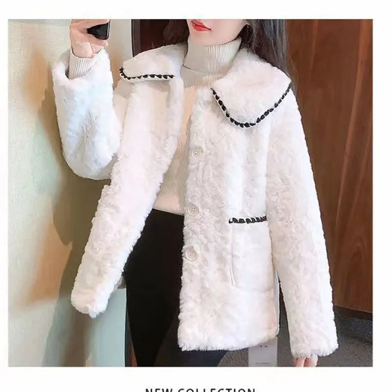 New Fashion Autumn And Winter Small Short Doll Neck Lamb Plush Coat For Women's Sweet And Versatile High Quality