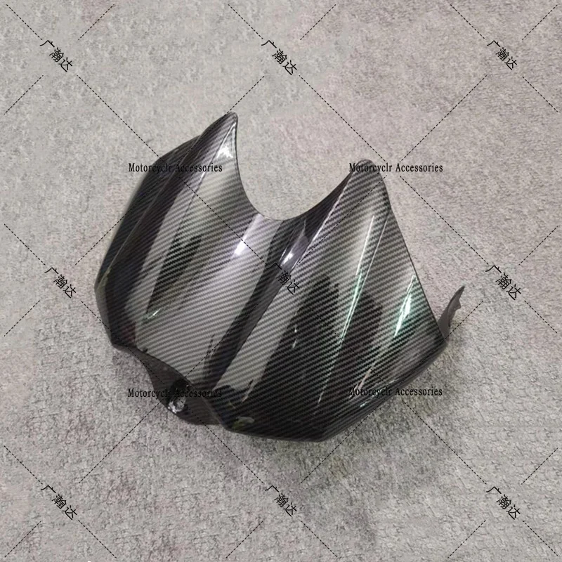 

Motorcycle front fuel tank cap fairing Fit For Yamaha R1 04-2006 2005 Carbon fiber paint
