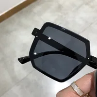 Винтажные солнцезащитные очки в большой оправе для женщин и мужчин, брендовые квадратные солнцезащитные очки в стиле ретро, очки для мужчин и женщин, многоугольные солнцезащитные очки ﻿ ﻿ — изображение 5