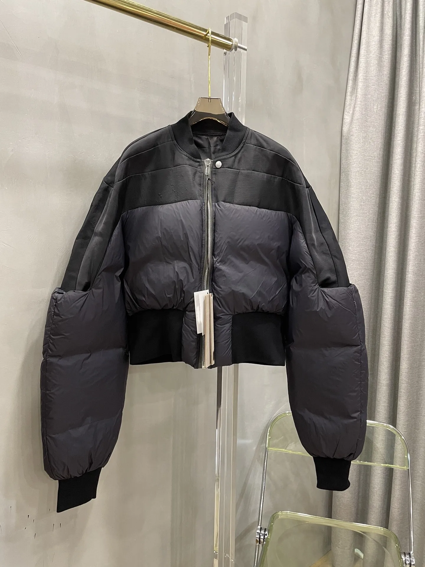 

2023 Women's Clothing short puffy bomber jacket Winter New