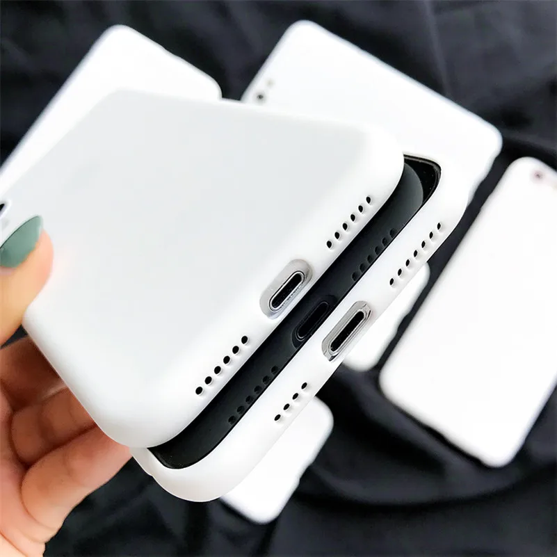 Chic Two-Tone Matte Phone Case - Sleek White & Black Design