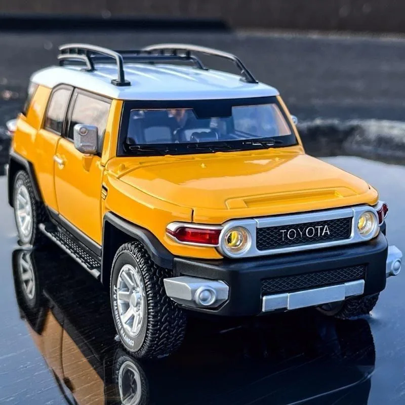 Modellino Auto Toyota FJ Cruiser In Diecast Scala 1:24 Con Suoni E Luci - Regalo Per Bambini - Foto 6