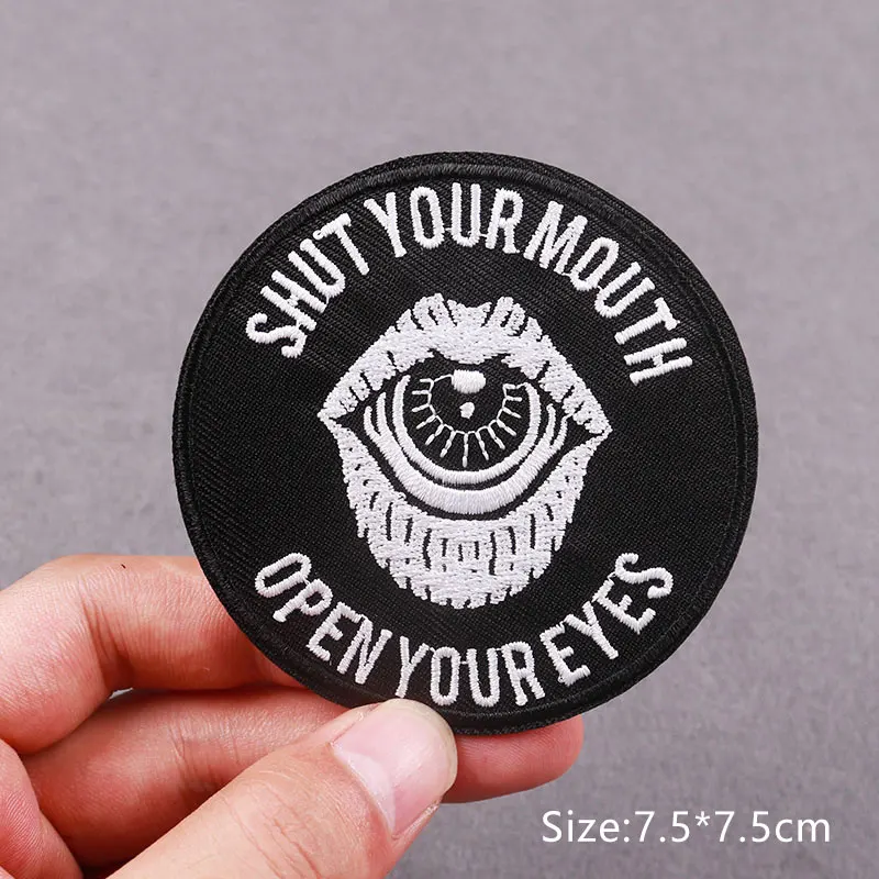 Gestickte Patch Horrorfilm Patches auf Kleidung Schädel Kleidung Thermo kleber Patches DIY Hippie Kleidung Aufkleber Zubehör – Detail 13