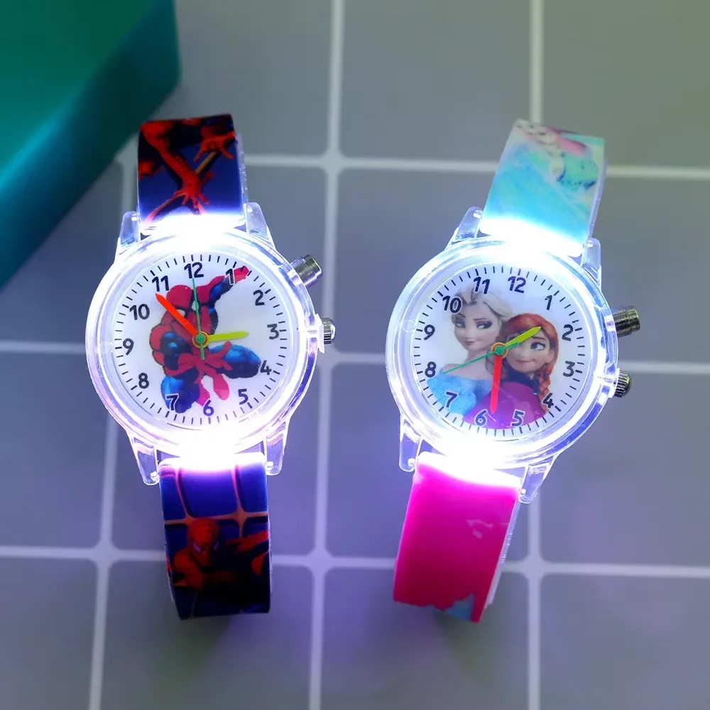 Montres Lumineuses Enfants Spider-Man & La Reine des Neiges