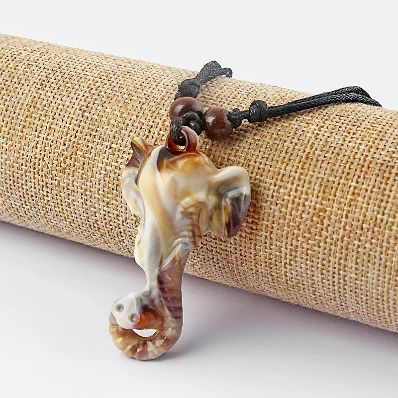 12pcs Imitation Yak Bone Elephants Nose Pendant Necklace Ethnic Tribe Totem Charms Necklace Neutral Fashion Jewelry Wholesale