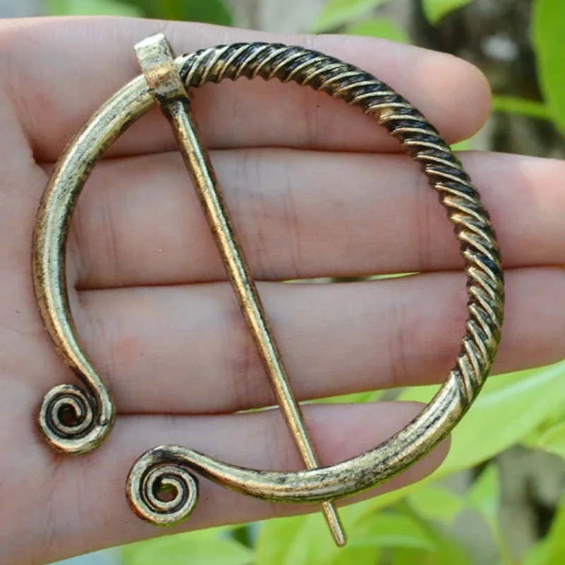 Ancient Bronze Silver Color Pin Belt Nordic Buckles Brooch Buckle Cloak Cloak Button  Medieval Viking Jewelry Gift for Men