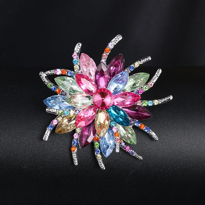 Crystal Rhinestones Flower Brooch For Women Girl Fashion Elegant Coat Lapel Pin Wedding Bouquet Corsage Scarf Clip Jewelry Gift