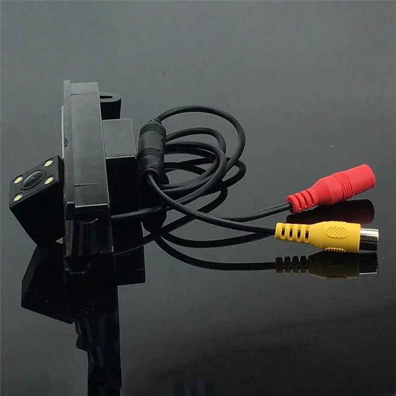 Car Rear View Camera 4LED Reversing Camera for Toyota Vitz Xp90 NCP13 NCP91 2005-2008