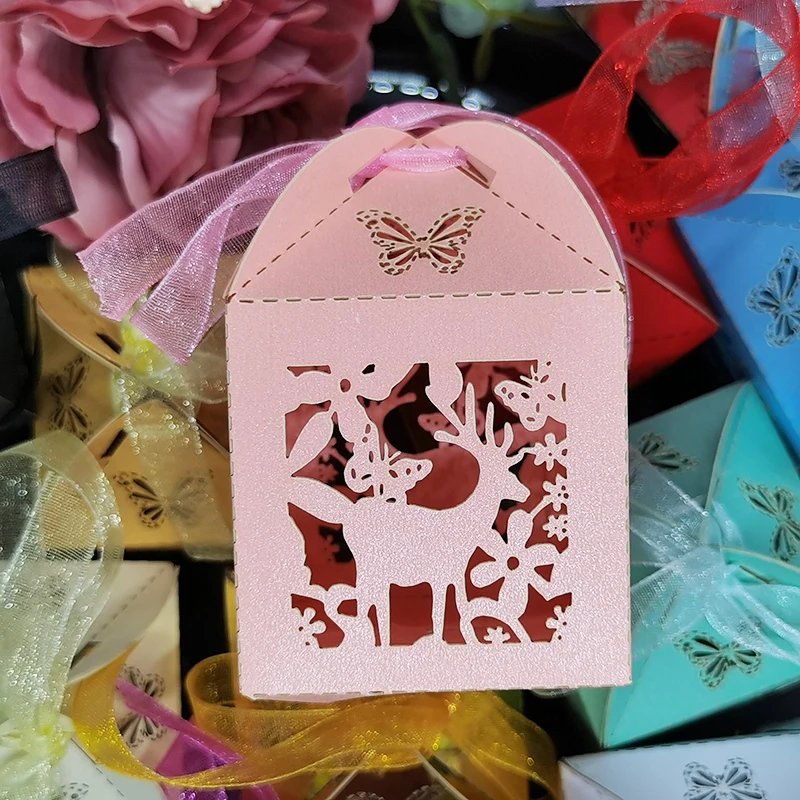 

50 шт. Милая коробка конфет с бабочкой и оленем, золотые и синие Упаковочные пакеты, гостевой подарок, аксессуары для вечеринки