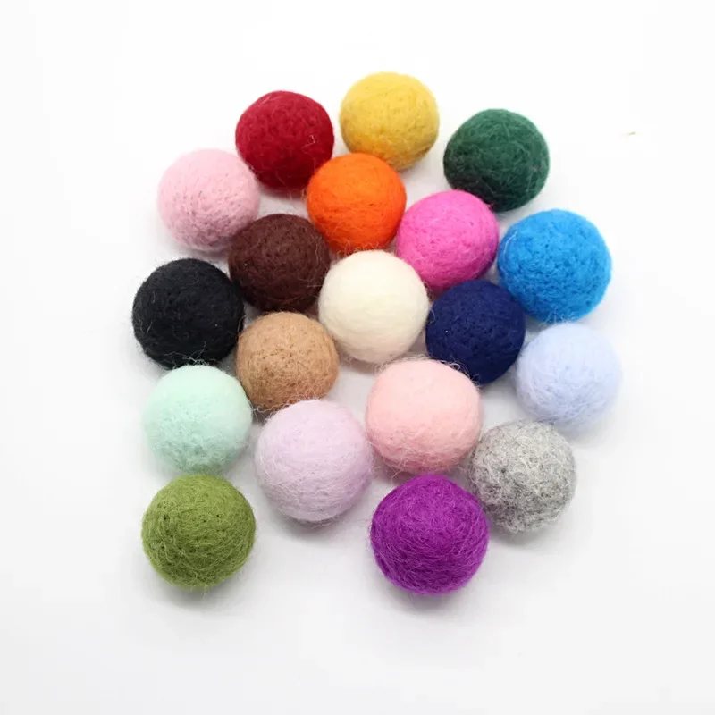 10pcs/lot 3cm Wool Felt Balls Round Colorful Crafts for DIY Decoration Sewing Supplies