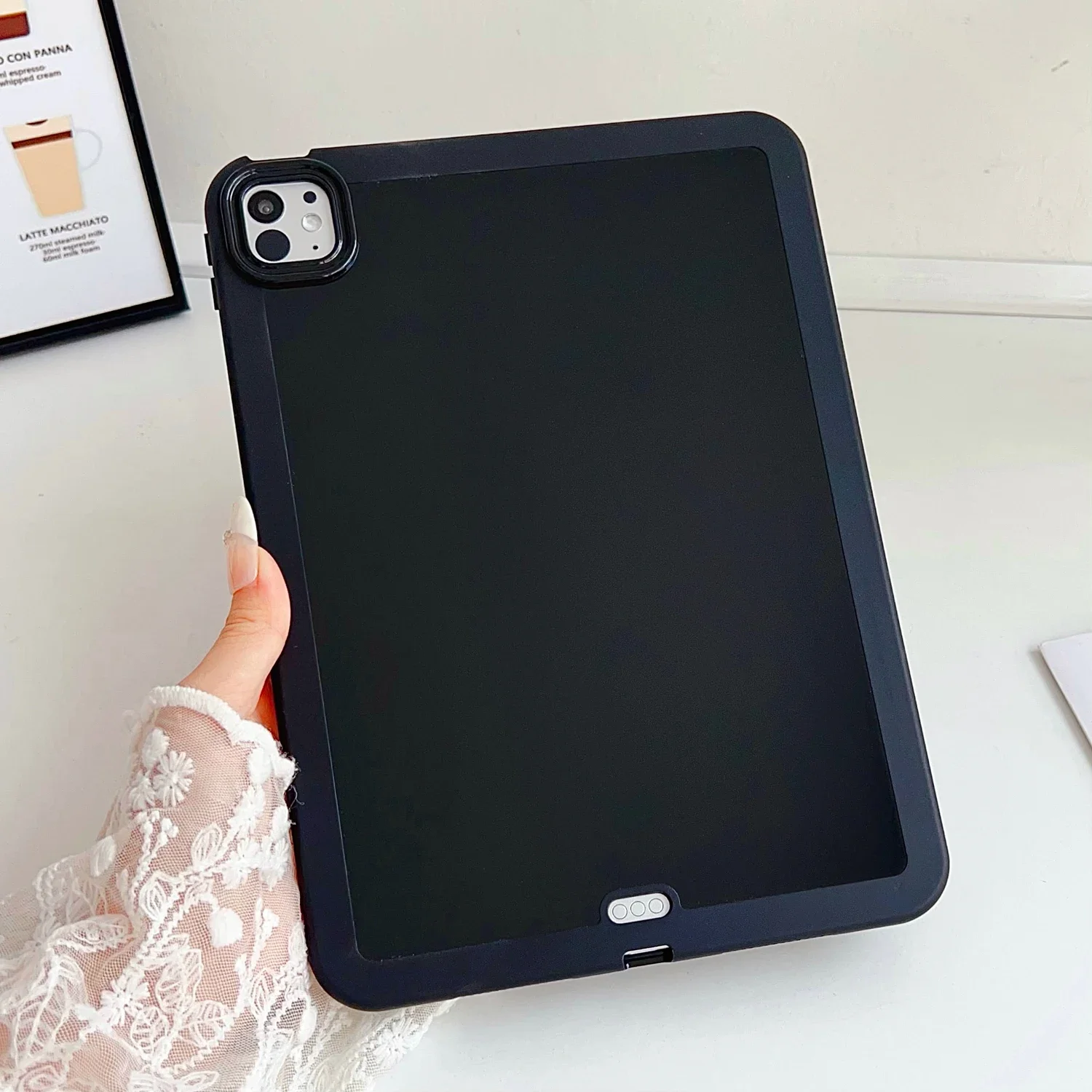 Versatile Silicone Tablet Case for iPad - Sleek and Protective Cover